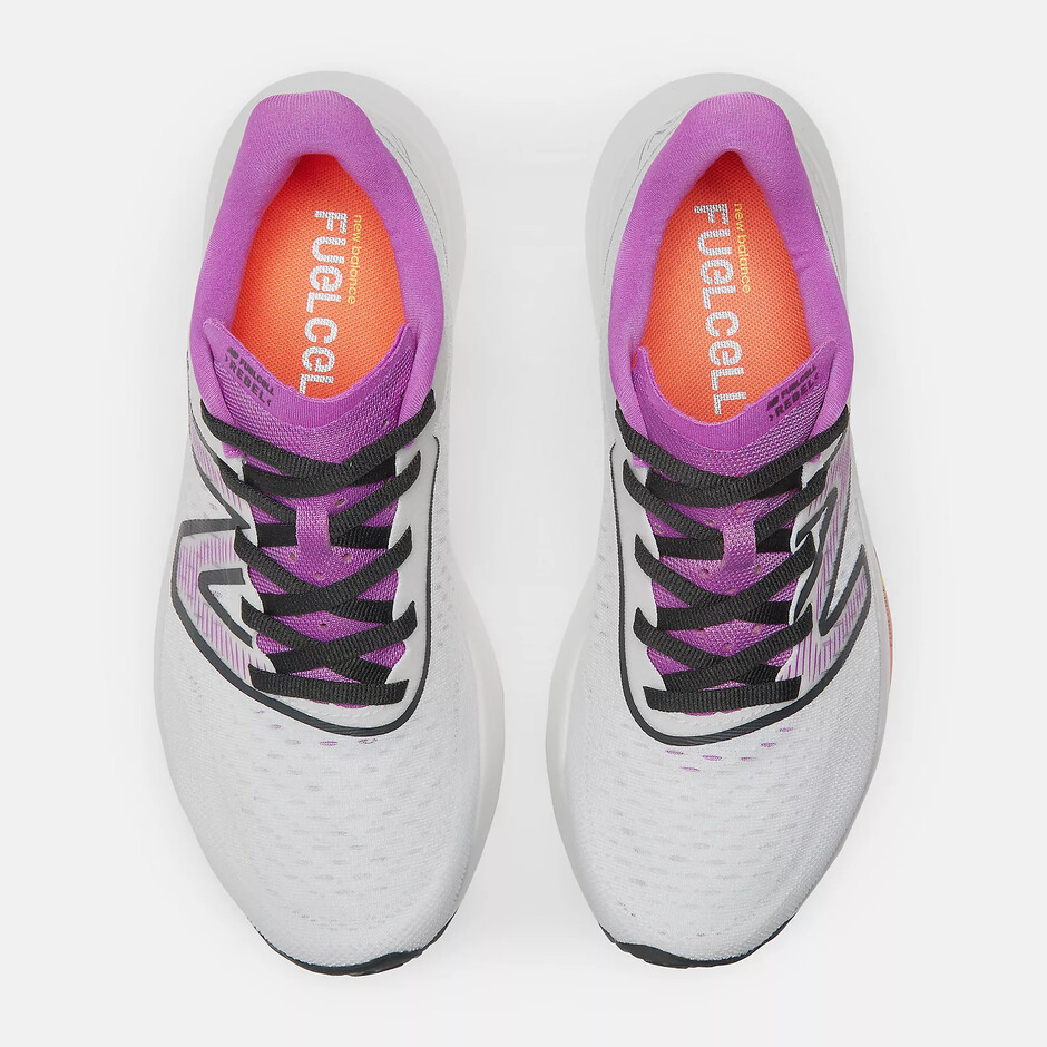 Кросівки NEW BALANCE Fuel Cell Rebel V3 (WFCXCW3) - фото