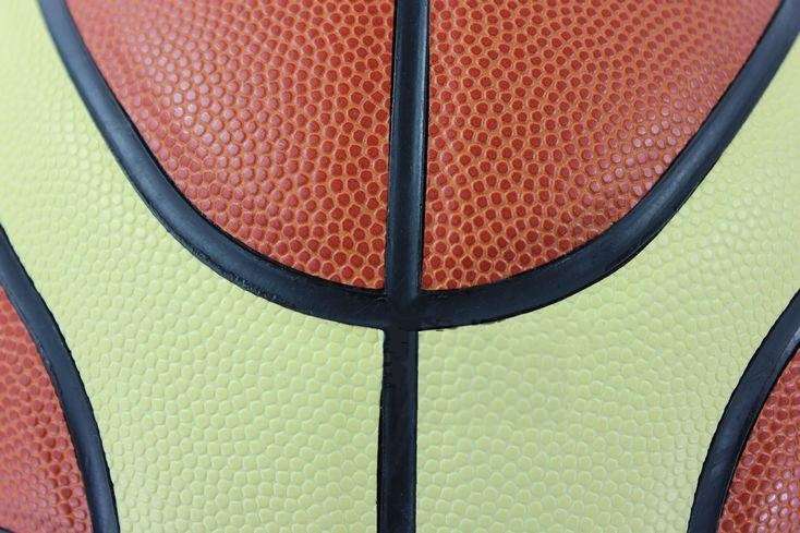 Баскетбольный мяч одобрен FIBA Molten (BGF7) - фото
