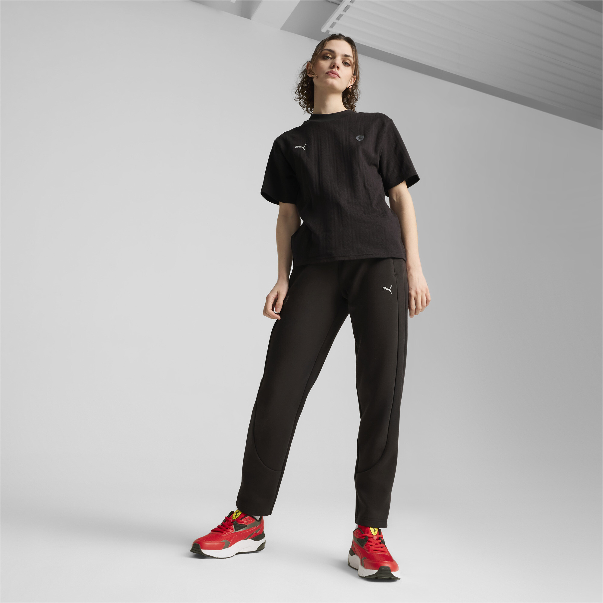 Штани Puma Ferrari Style Sweat Pants Wmn (62710101) - фото