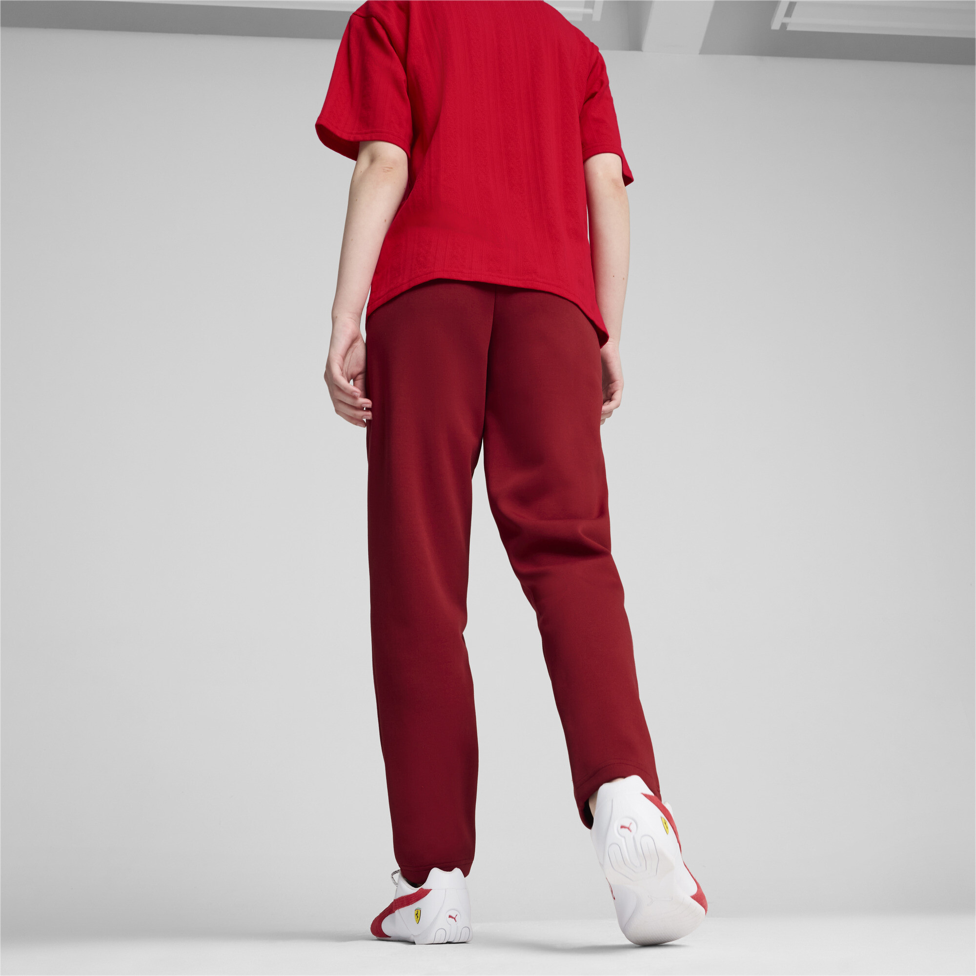 Штани Puma Ferrari Style Sweat Pants Wmn (62710105) - фото