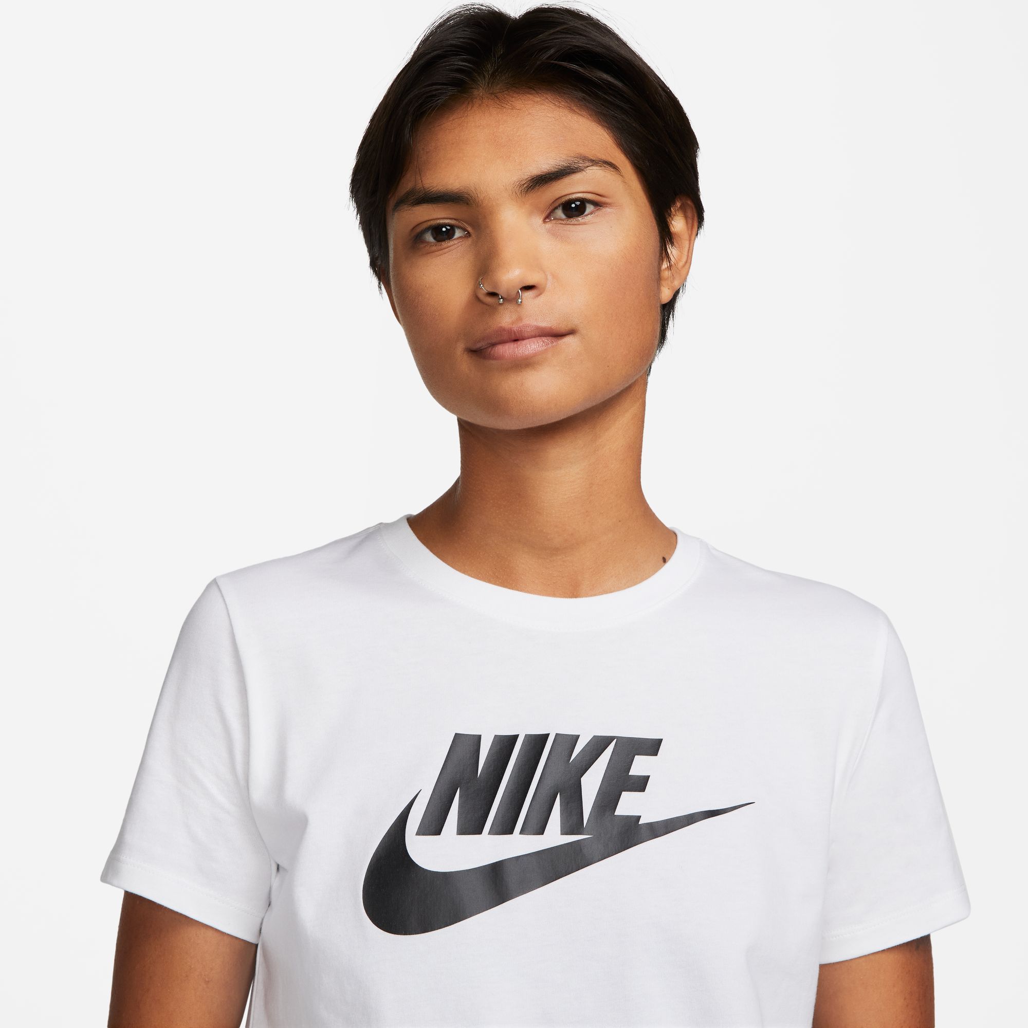 Футболка Nike W Nsw Tee Essntl Icn Ftra (DX7906100) - фото