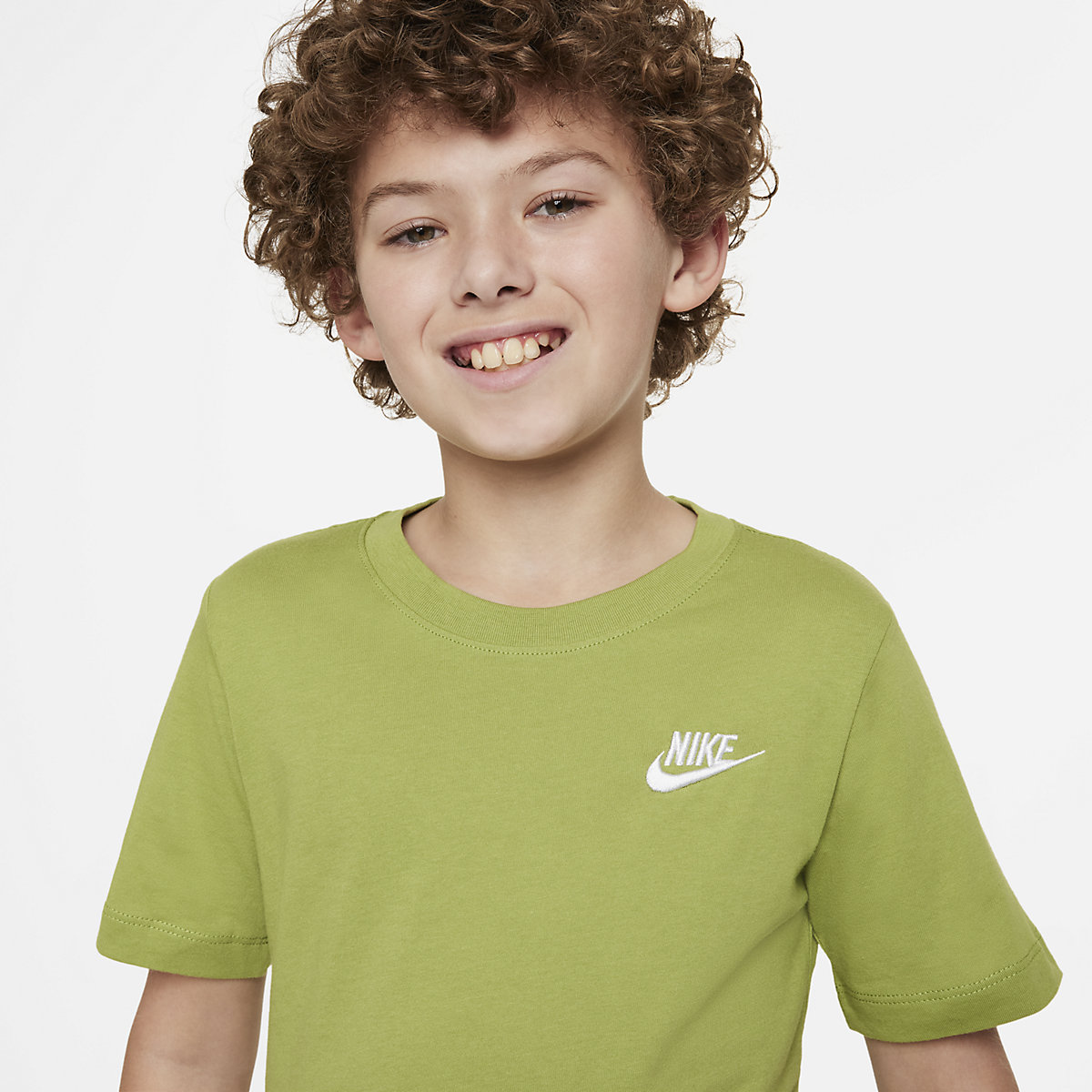 Футболка Nike B Nsw Tee Emb Futura (AR5254377) - фото