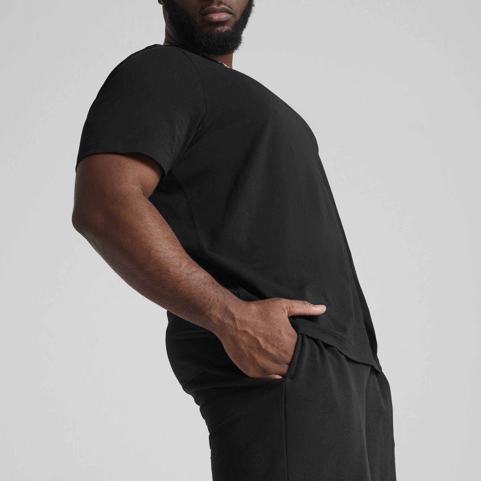 Шорти Puma Ess Logo Shorts 10" (68259801) - фото