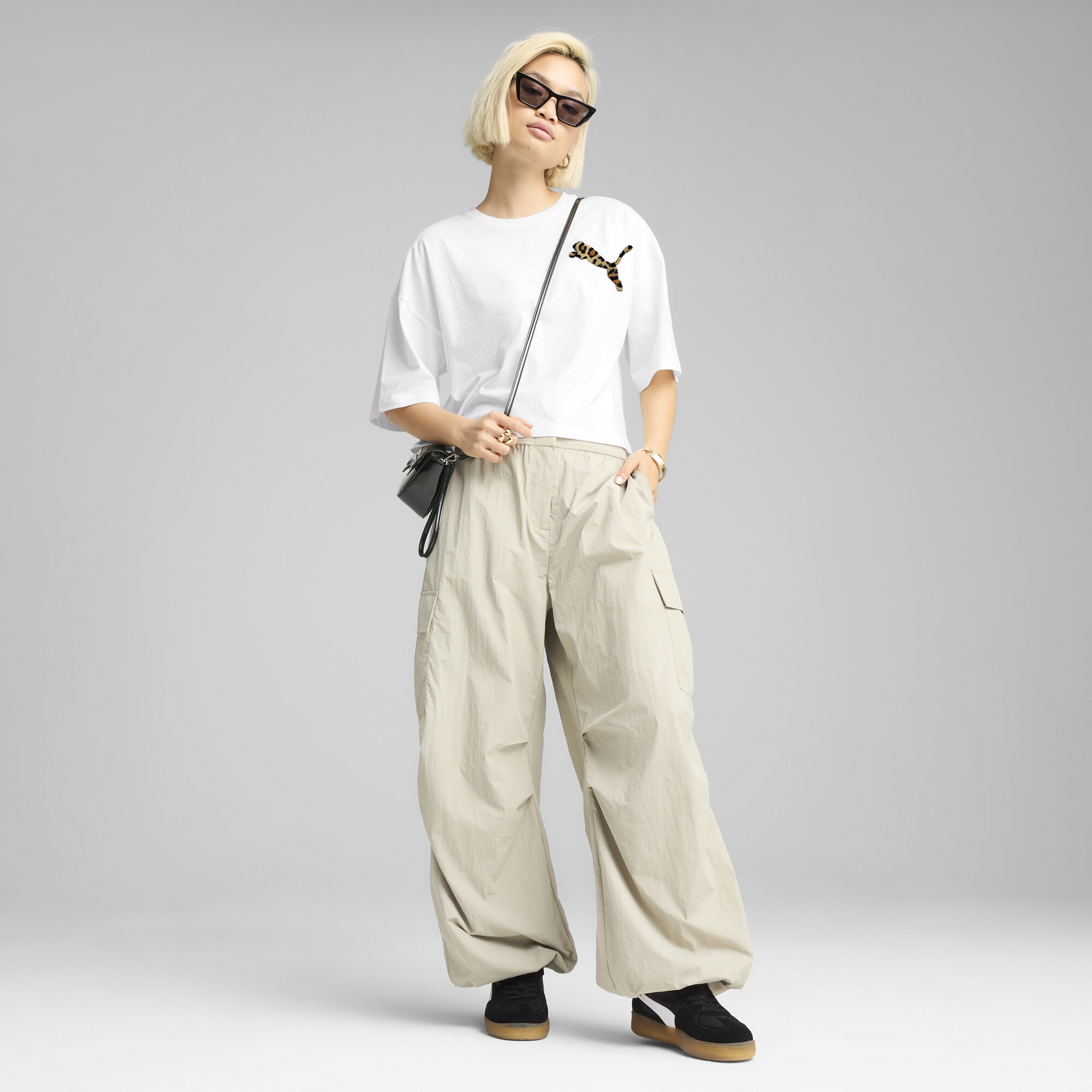 Футболка Puma Wardrobe Ess Leo Luxe Graphic Short (63233702) - фото