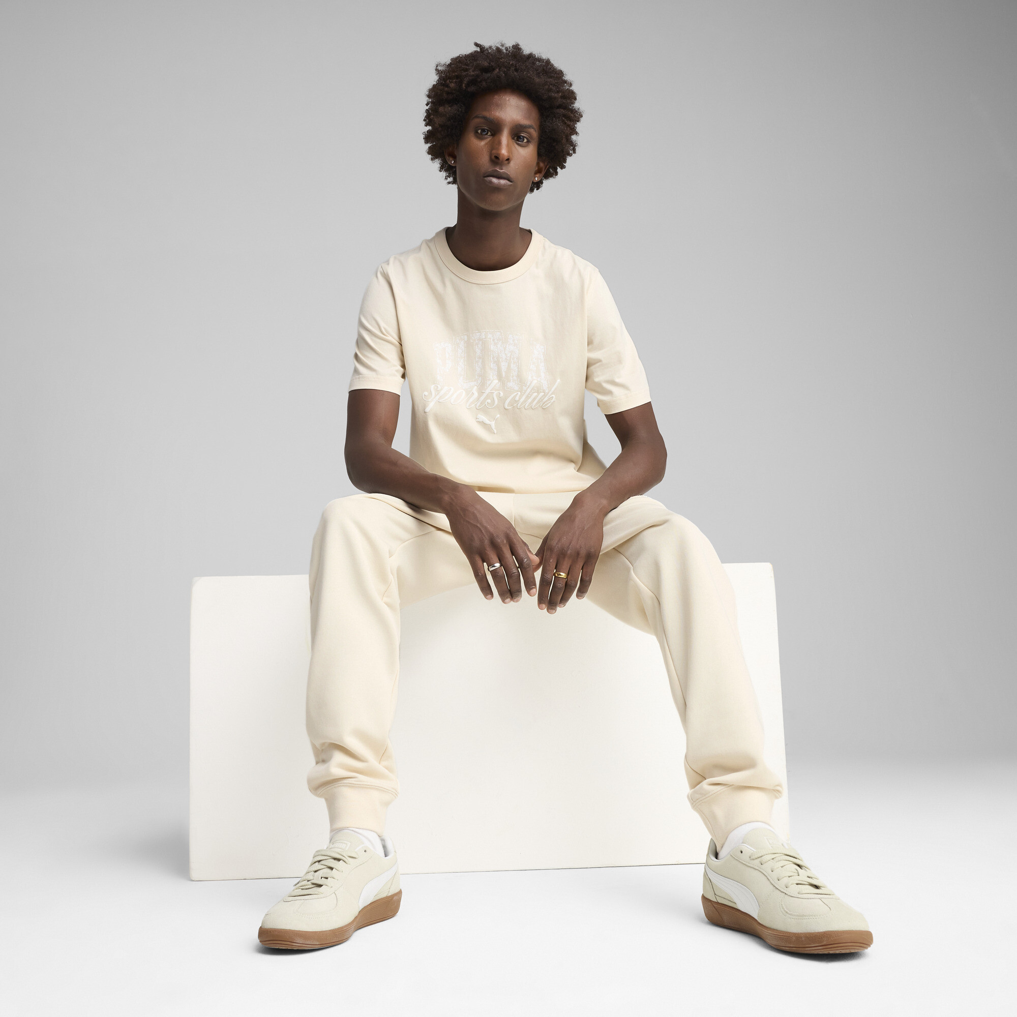 Футболка Puma Class Graphic Tee (68464387) - фото