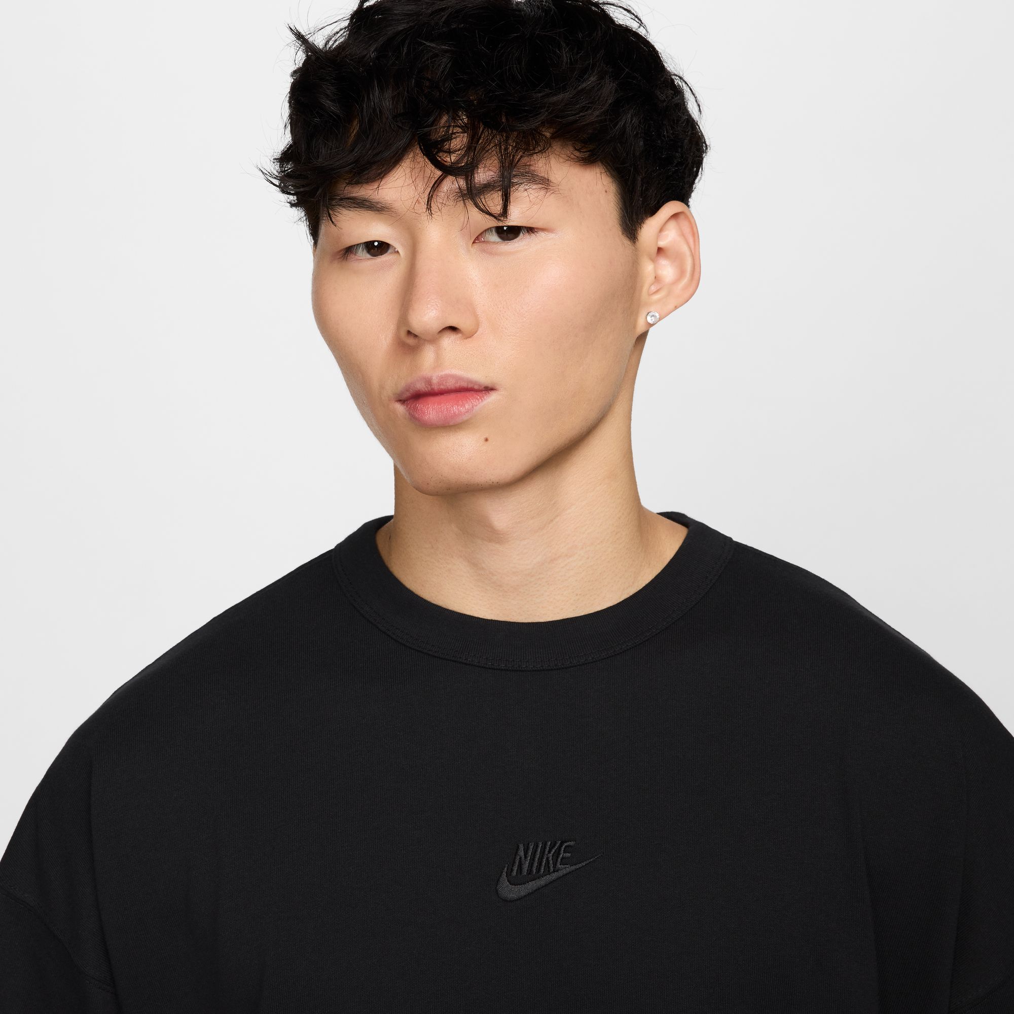 Футболка Nike Sportswear Premium Essentials Oversized (HF9606010) - фото