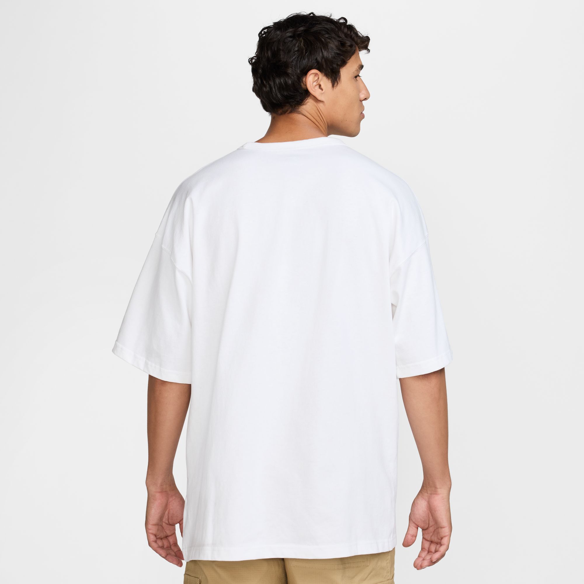 Футболка Nike Sportswear Premium Essentials Oversized (HF9606100) - фото