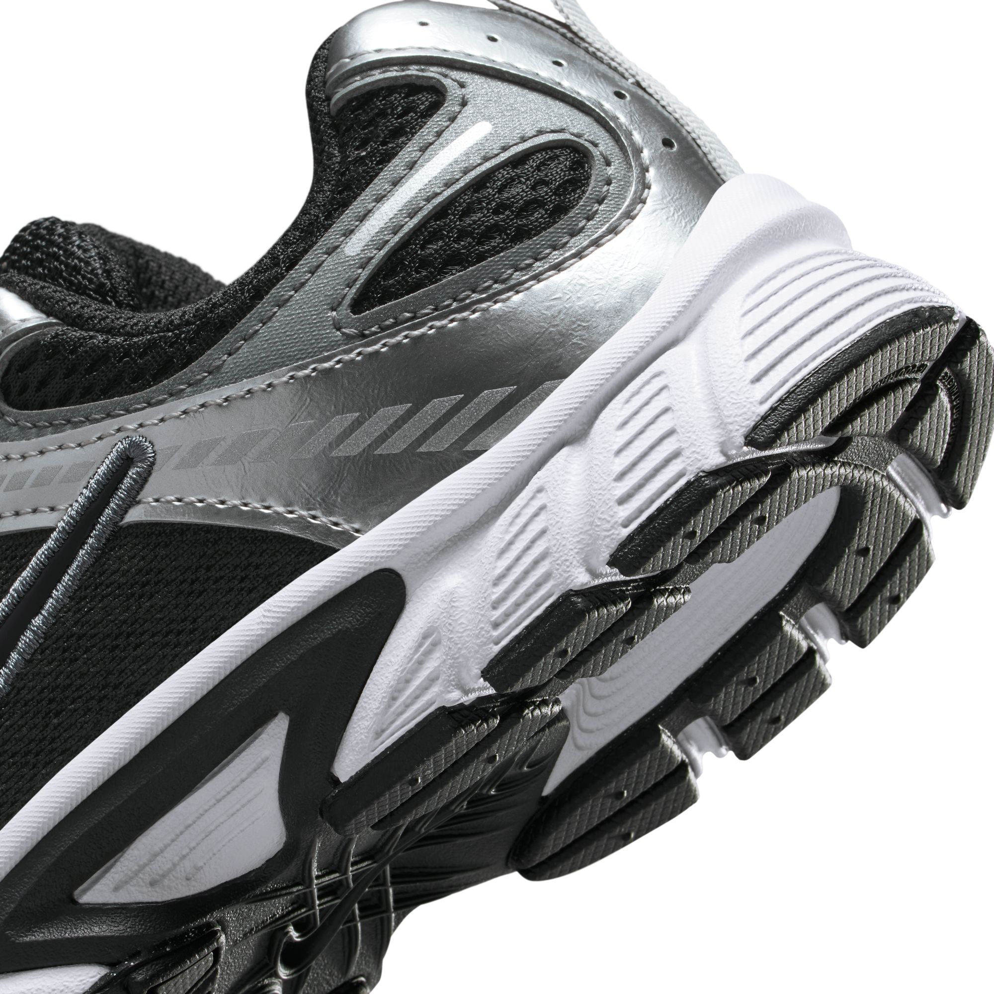 Кросівки Nike V5 RNR (HQ6412001) - фото