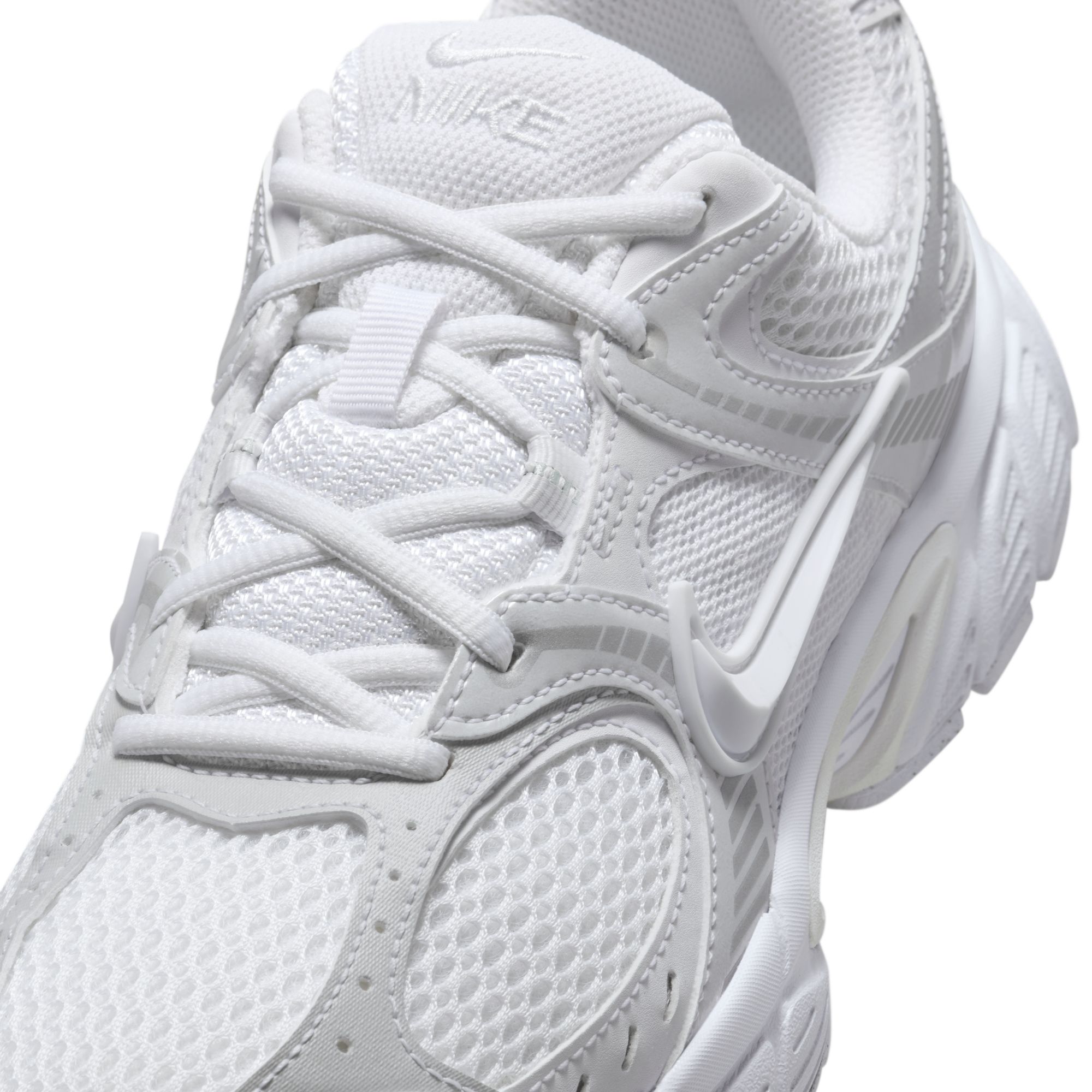 Кросівки Nike V5 Rnr (HQ7901101) - фото