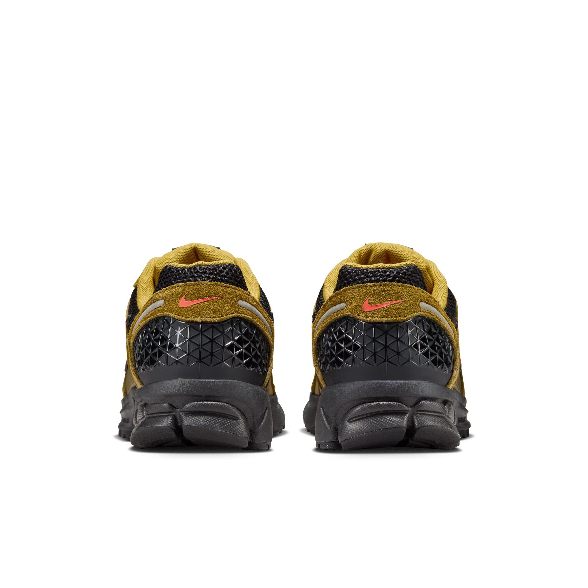 Кросівки Nike Zoom Vomero 5 Premium (IH1344300) - фото