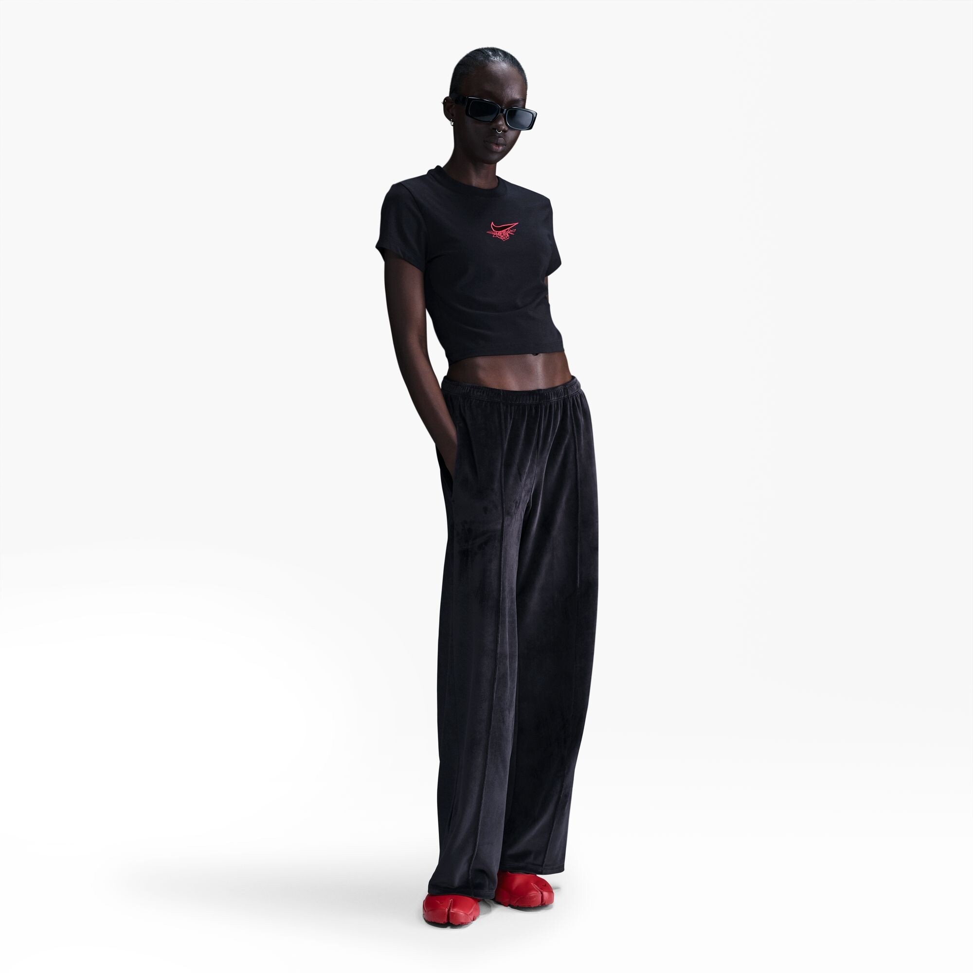 Футболка Nike Sportswear Chill Knit Slim Cropped (HF9534010) - фото