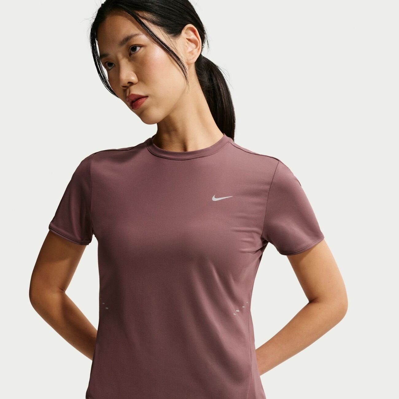 Футболка Nike Swift Dri-FIT Short-Sleeve (HM9698502) - фото