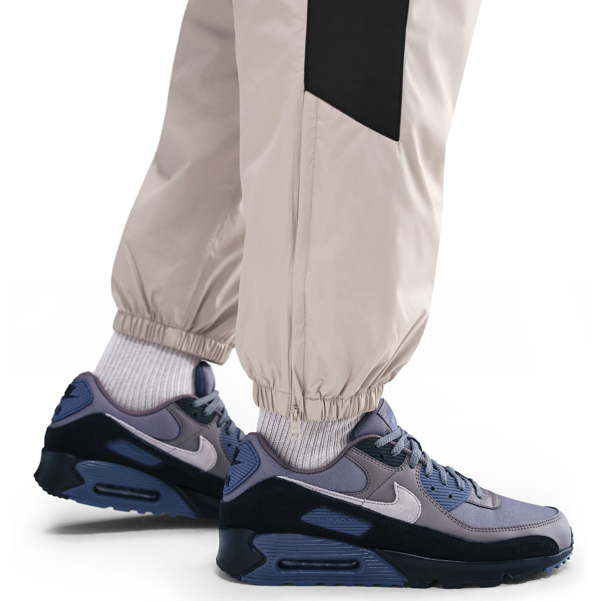 Штани Nike Windrunner Lined (HV8371236) - фото