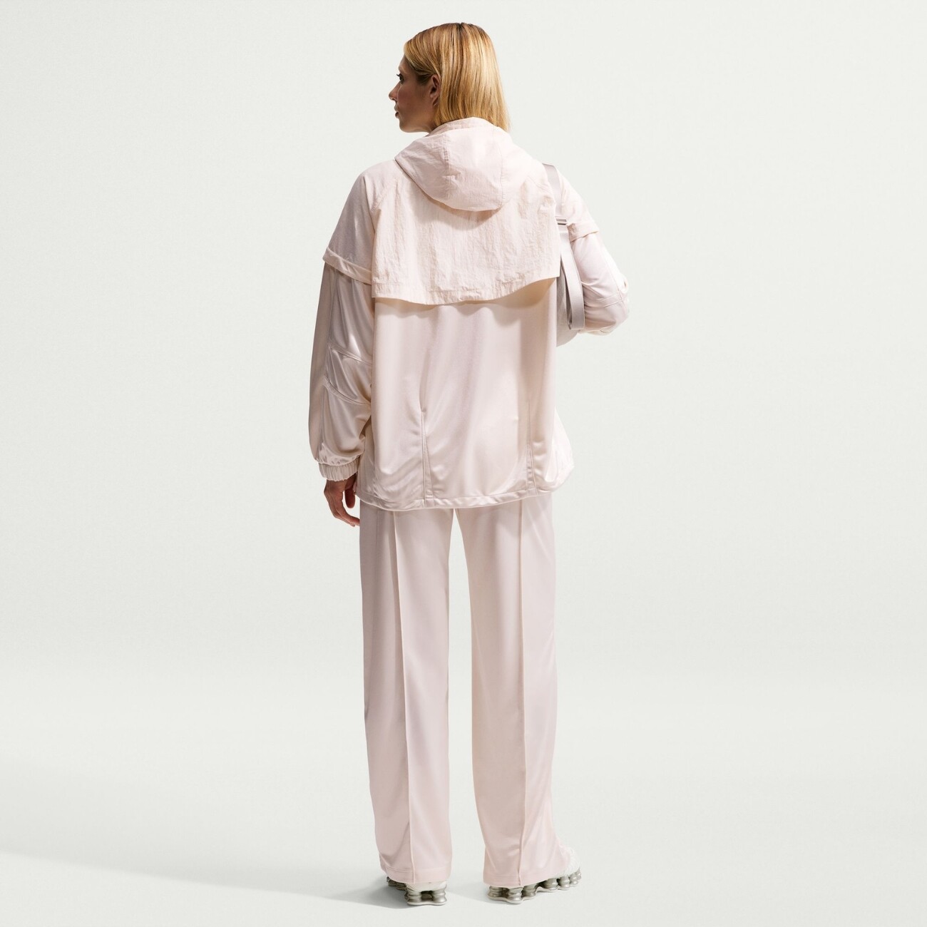 Штани Nike Sportswear Loose Mid-Rise Belted Pintuck (IF0272103) - фото