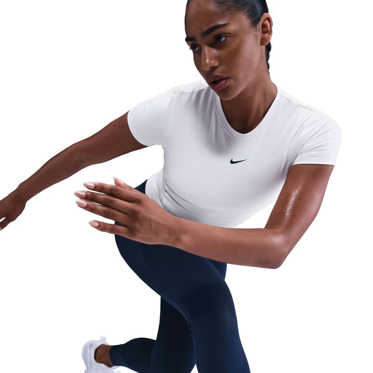 Футболка Nike One (IM9638100) - фото