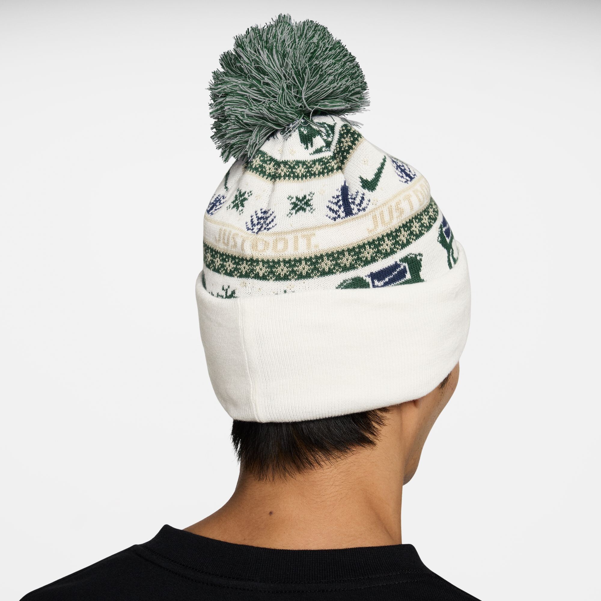 Шапка Nike Peak Winter Wonderland (HV7024133) - фото