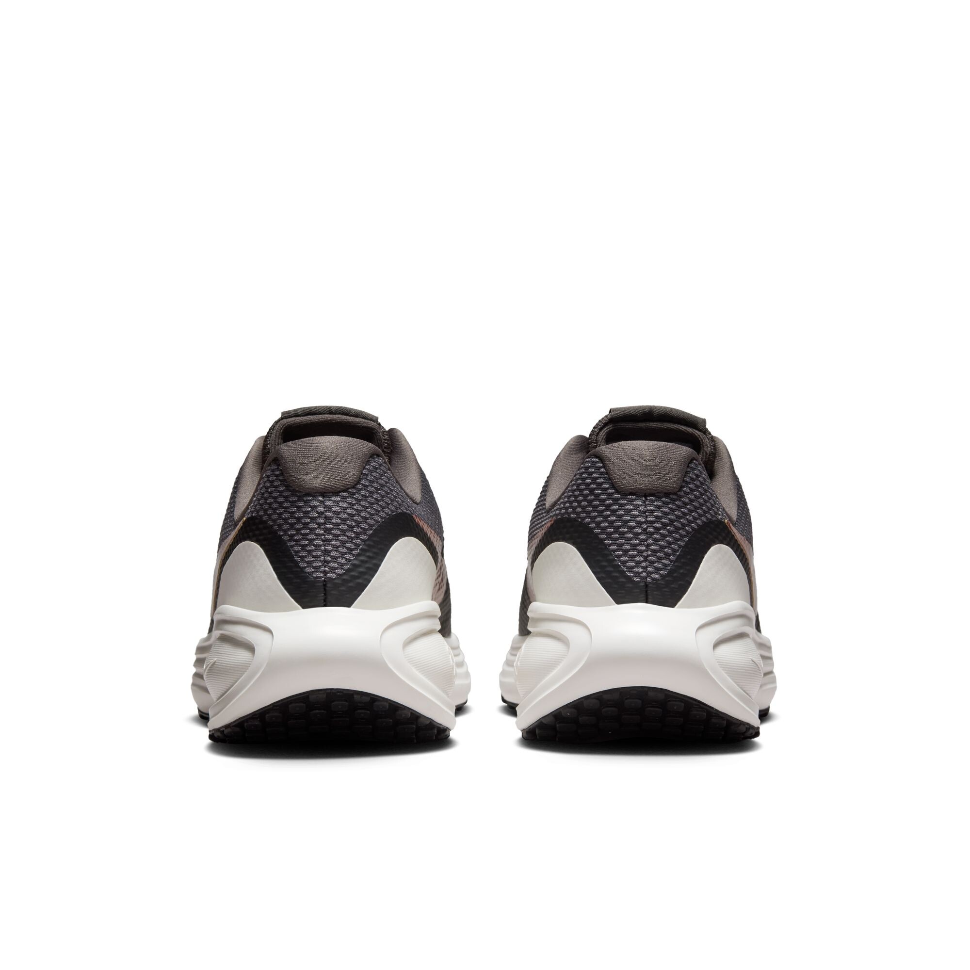 Кросівки Nike Revolution 8 (HJ8485200) - фото