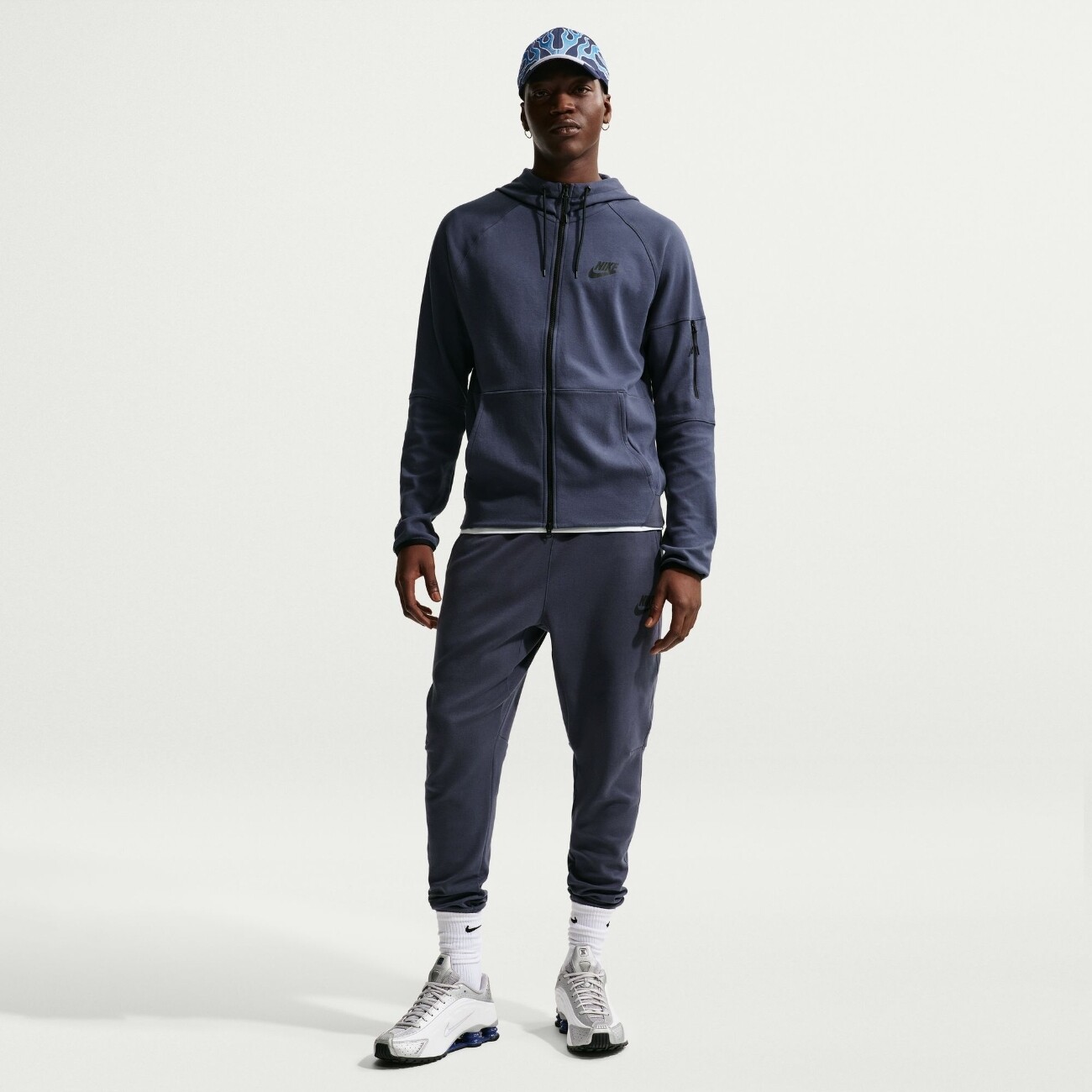 Толстовка Nike Sportswear Tech Essentials Full-Zip Fleece (DD5284437) - фото