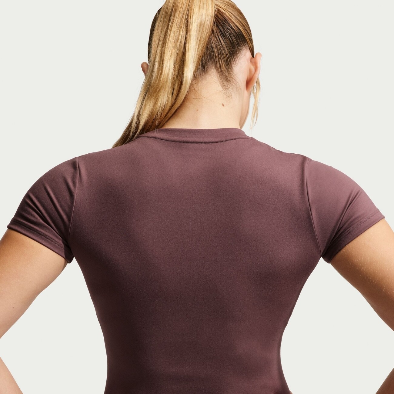 Футболка Nike One (IM9638502) - фото