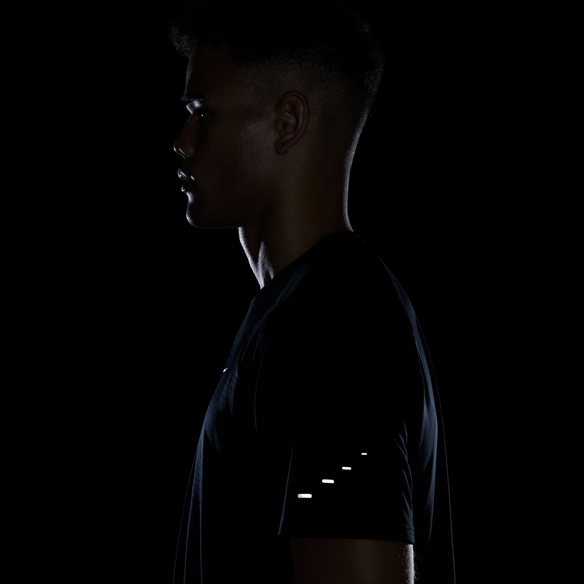 Футболка Nike Stride Dri-FIT ADV (HV5203010) - фото