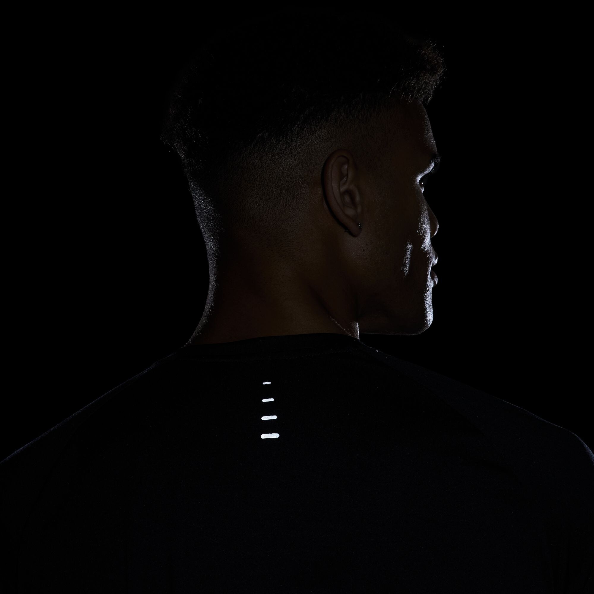 Футболка Nike Stride Dri-FIT ADV (HV5203010) - фото