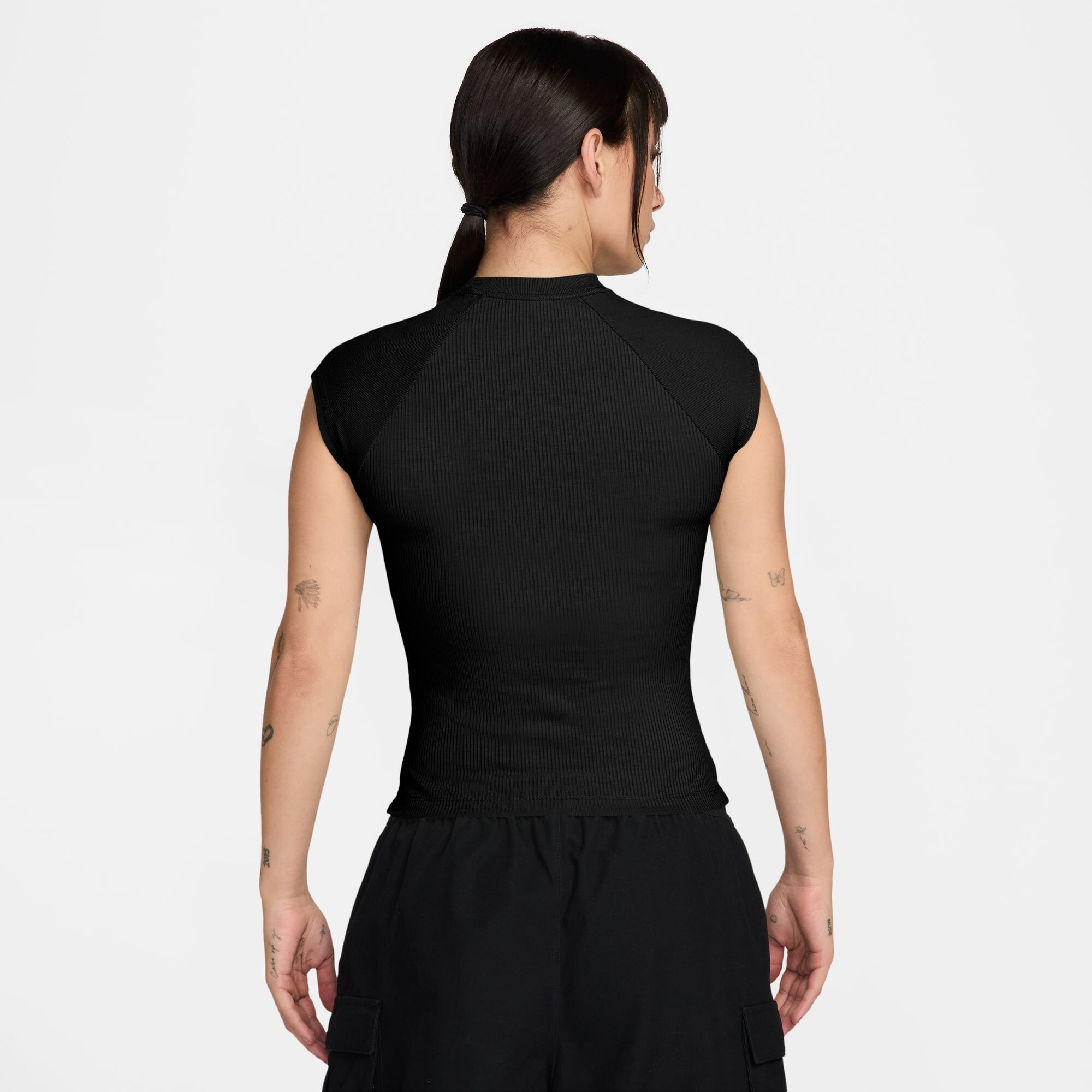 Футболка Nike Sportswear Chill Knit Tight Short-Sleeve Ribbed (IF0242010) - фото