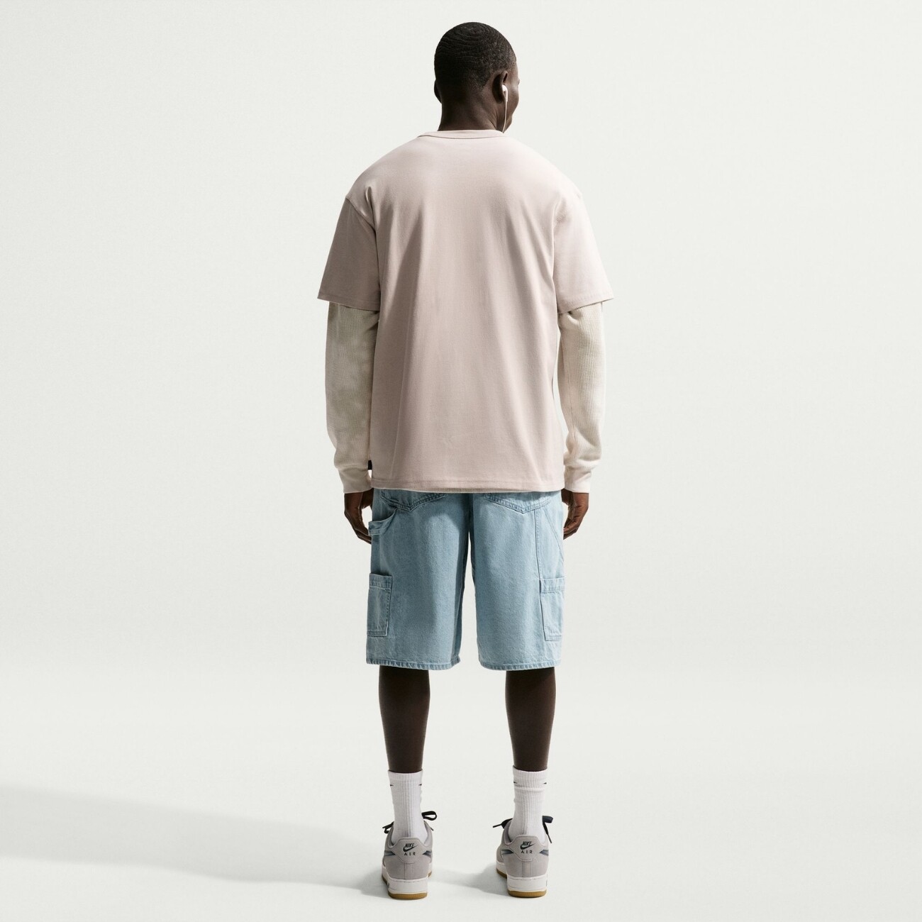 Футболка Nike Sportswear Premium Essentials (IH1121236) - фото