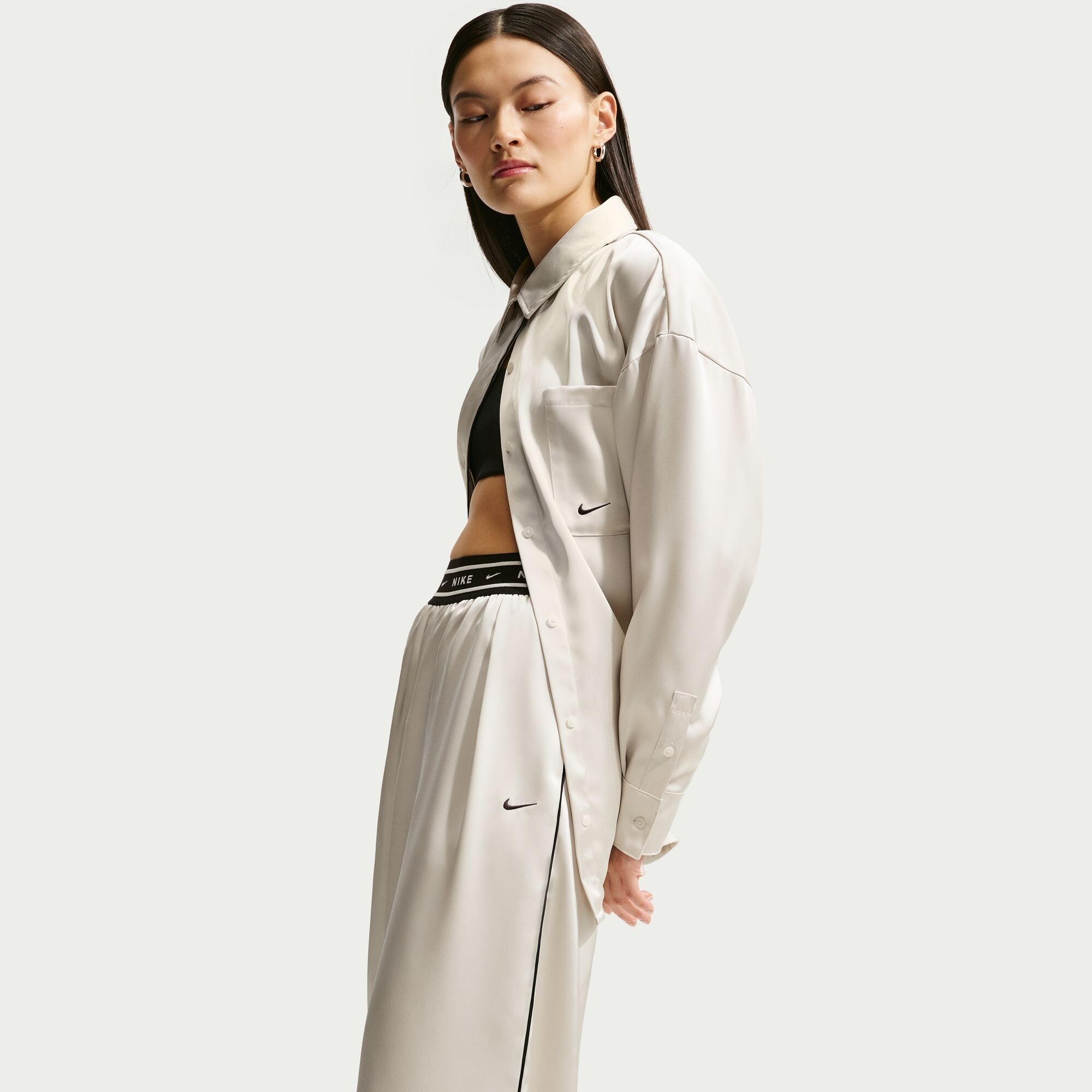 Штани Nike Sportswear Loose Mid-Rise Satin (IH1326072) - фото