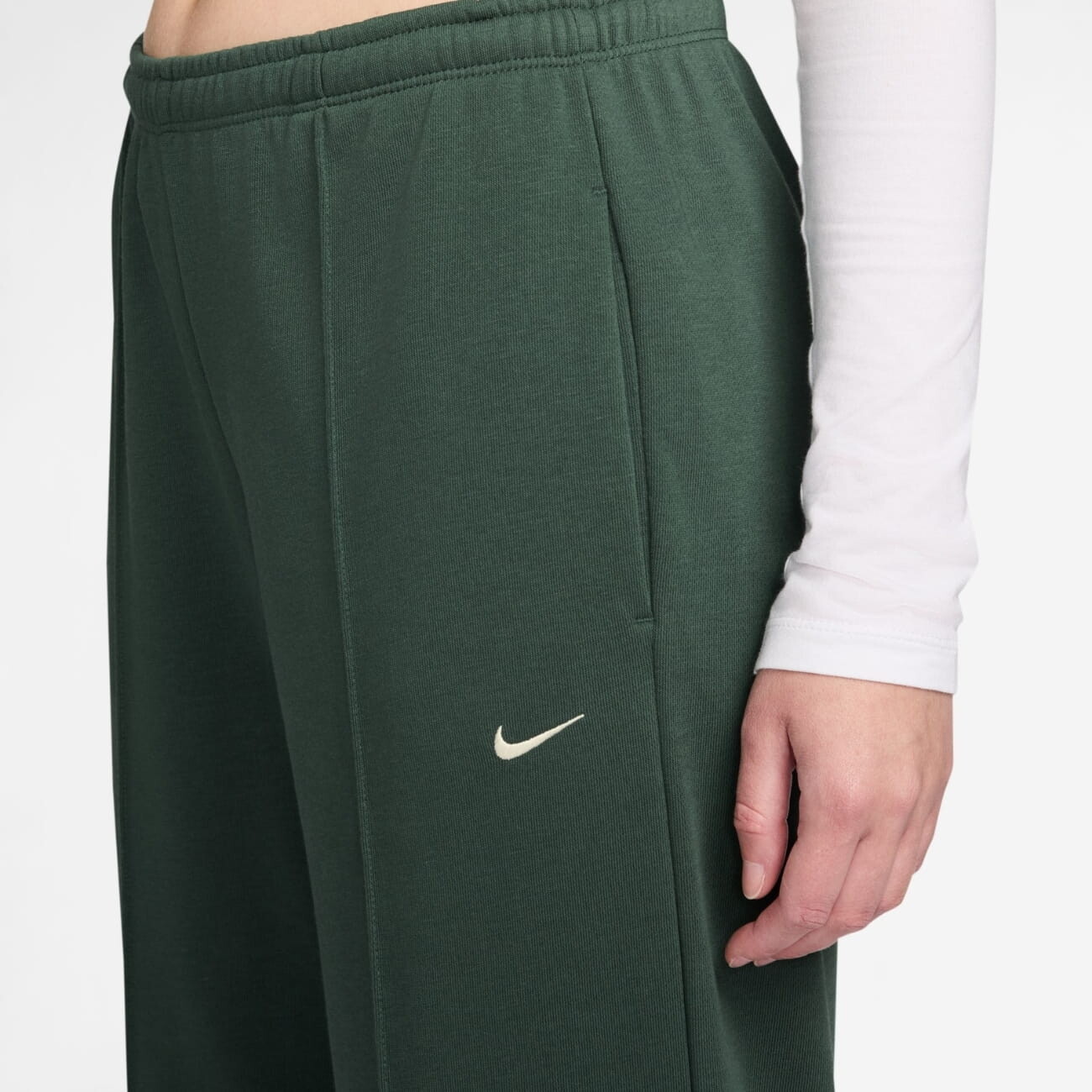 Штани Nike Sportswear Chill Terry Mid-Rise French Terry Open-Hem (II3978323) - фото