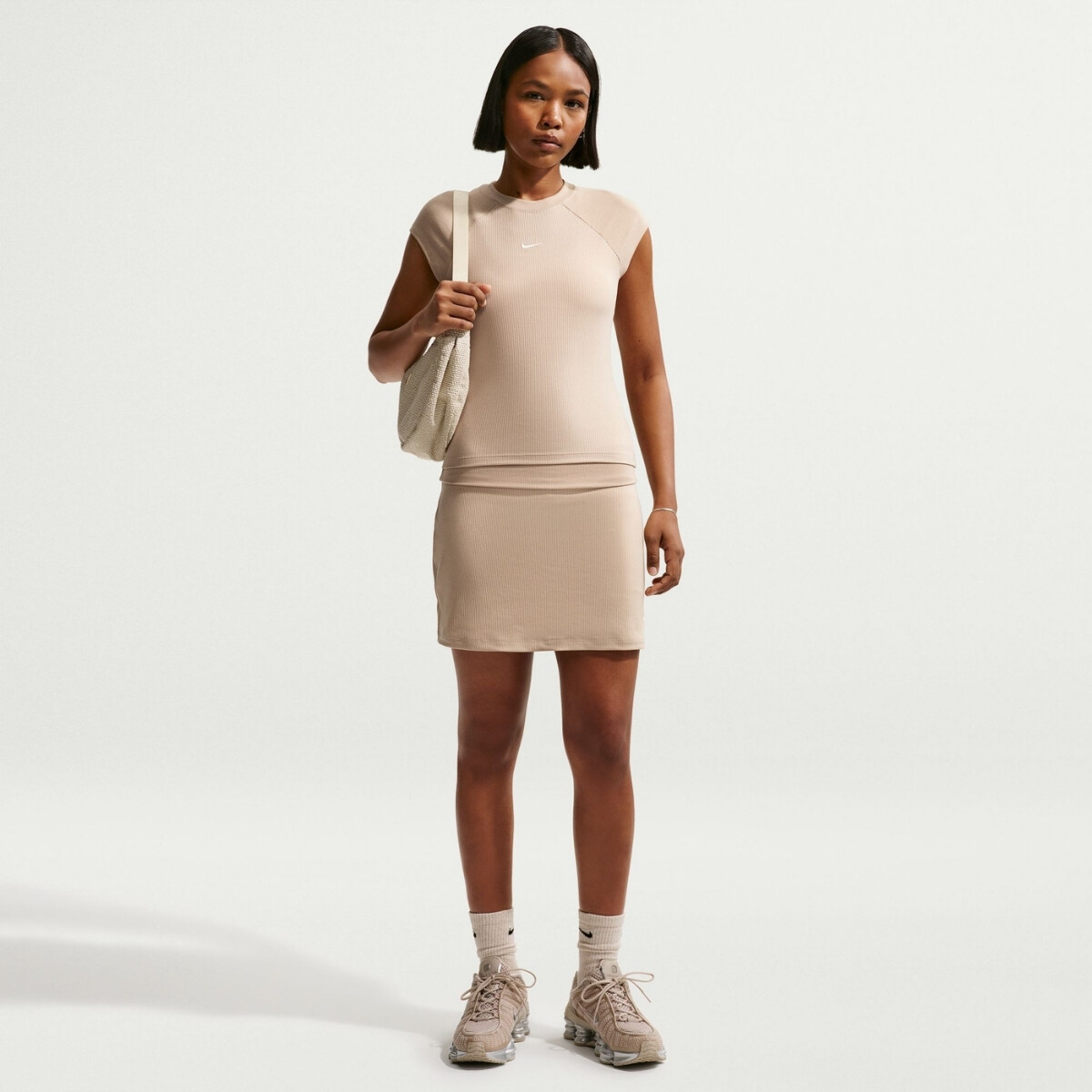 Футболка Nike Sportswear Chill Knit (IF0242286) - фото