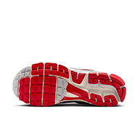 Кросівки Nike Zoom Vomero 5 SE (IQ6589001)