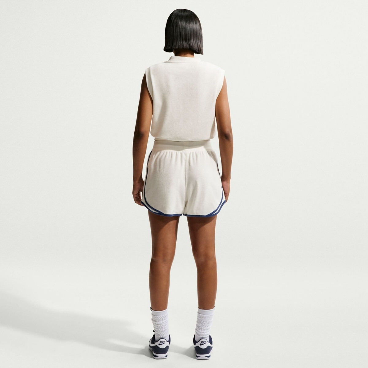 Шорти Nike Sportswear Chill Terry (IF0571133) - фото