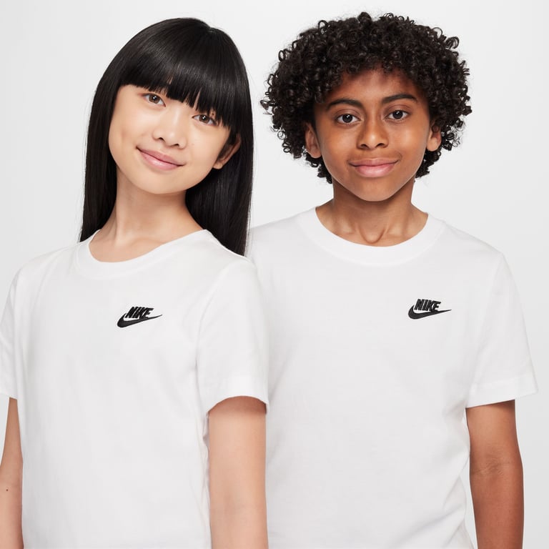 Футболка Nike Sportswear (FZ5177100) - фото