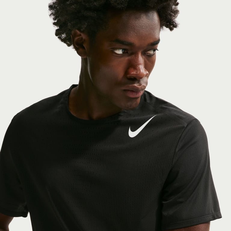 Футболка Nike Swift Dri-FIT (HJ3377010) - фото