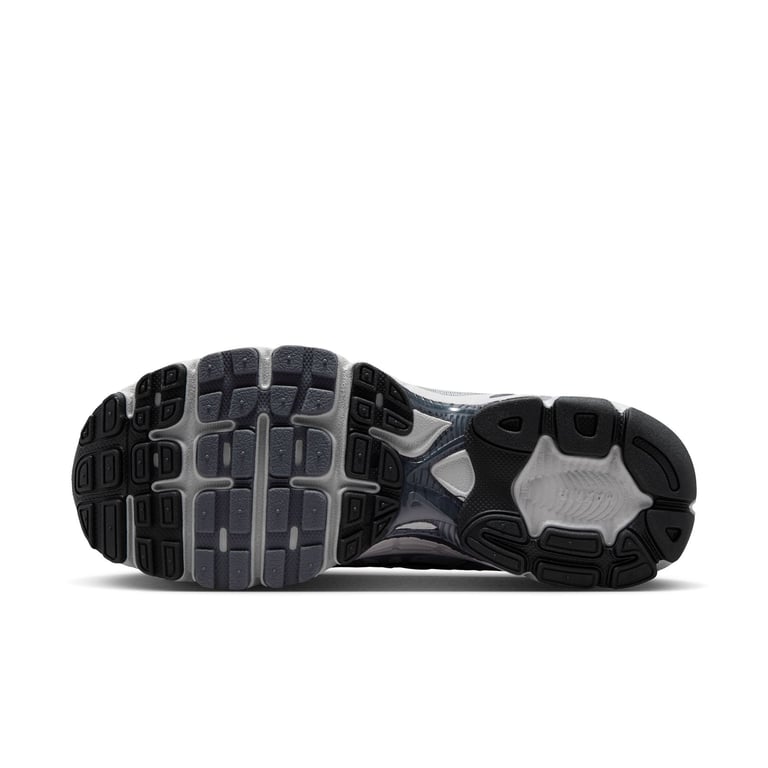 Кросівки Nike Air Max Moto 2K (HQ2056013) - фото