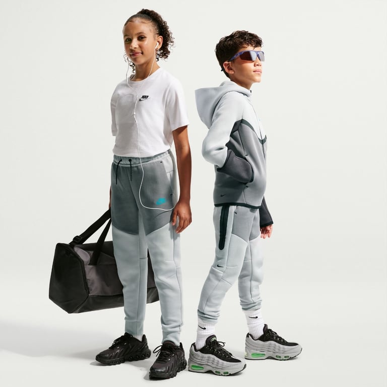 Штани Nike Sportswear Tech Fleece (HV5869016) - фото