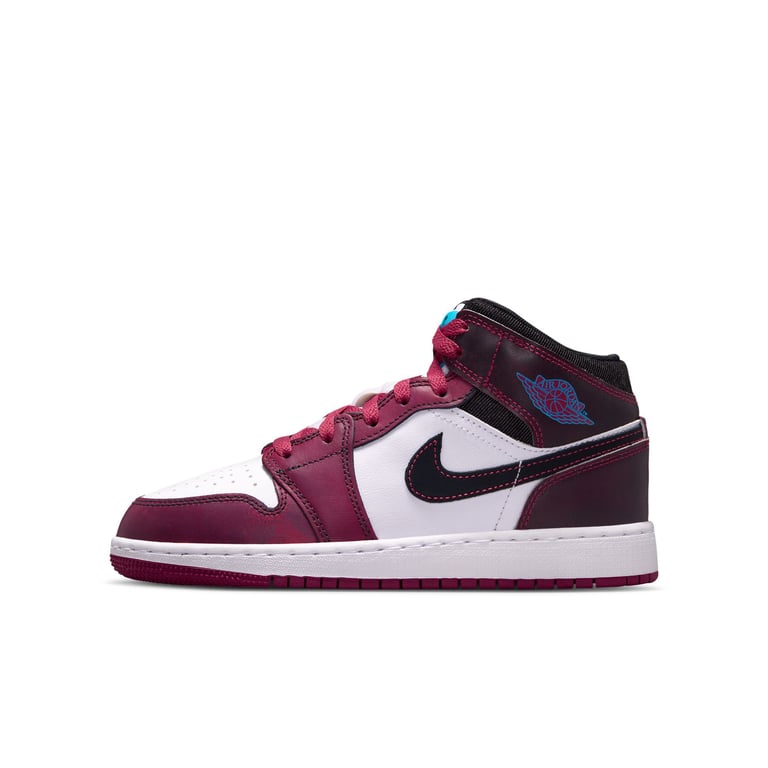 Кеди Air Jordan 1 Mid SE (IO2066600) - фото