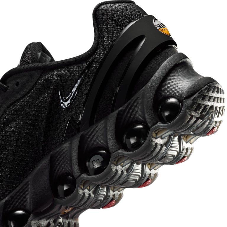 Кросівки Nike Air Max Dn8 (IO7846001) - фото