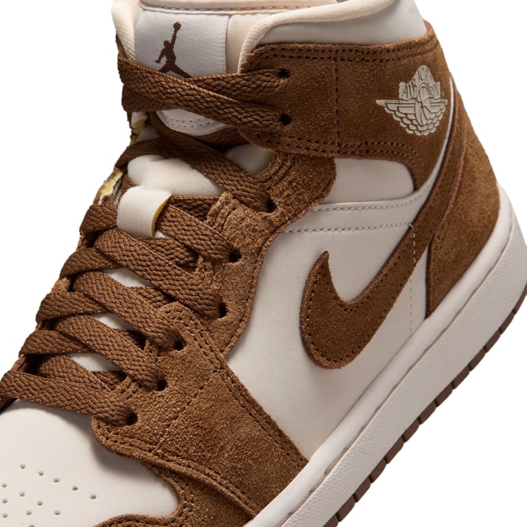 Кеди Air Jordan 1 Mid (BQ6472203) - фото