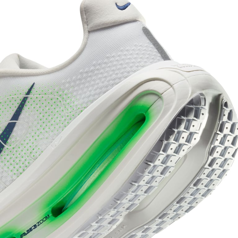 Кросівки Nike Vomero Premium (HQ2050102) - фото