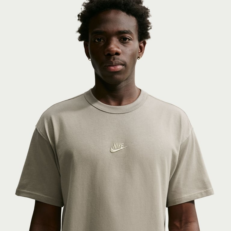 Футболка Nike Sportswear Premium Essentials (IH1121320) - фото