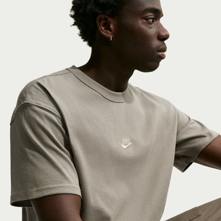 Футболка Nike Sportswear Premium Essentials (IH1121320) - фото