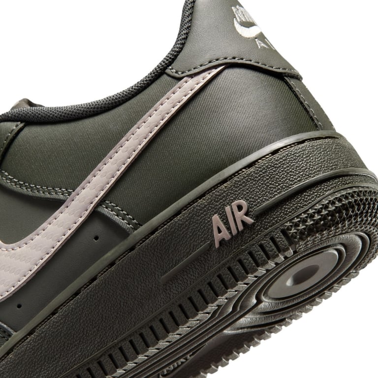Кеди Nike Air Force 1 Tech Essential (IM7662001) - фото