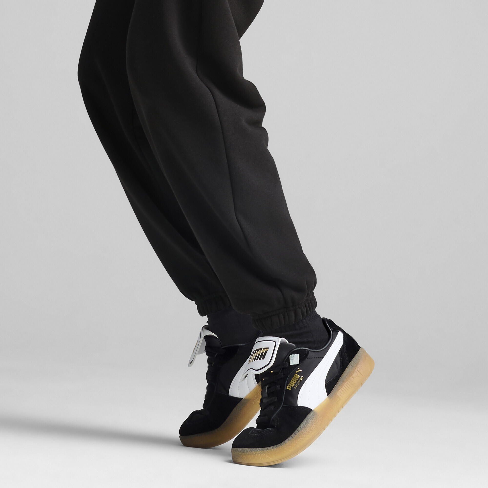 Штани Puma Wardrobe Ess Relaxed (62975301) - фото