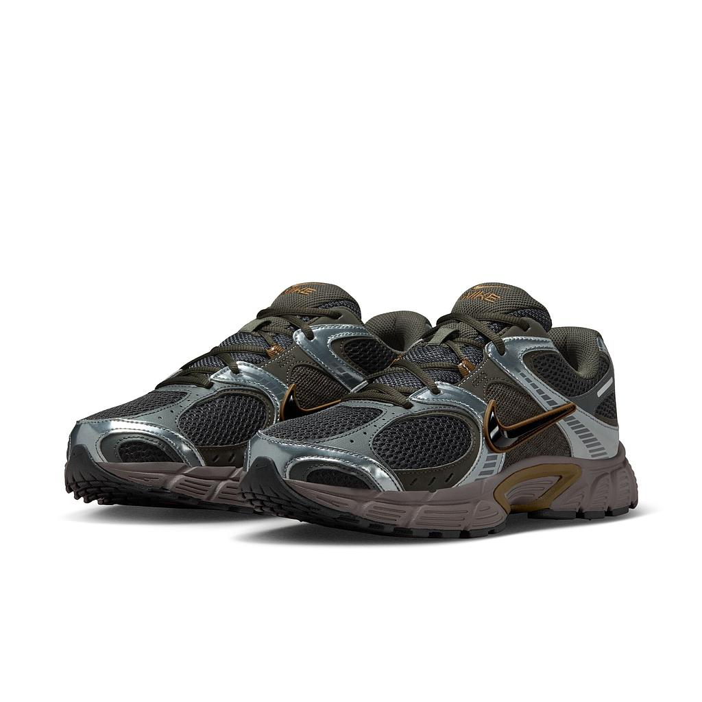 Кросівки Nike V5 Rnr (HJ5228300) - фото