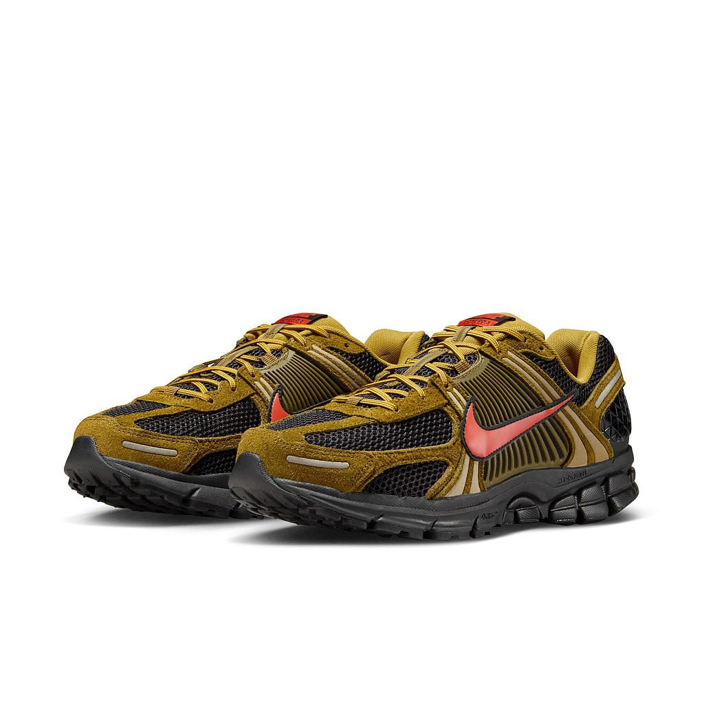Кросівки Nike Zoom Vomero 5 Premium (IH1344300) - фото