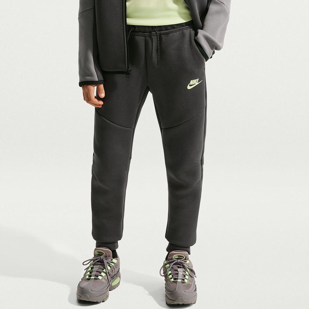 Штани Nike Sportswear Tech Fleece (HV5869061) - фото