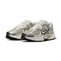 Кросівки Nike V5 Rnr (HQ7901301)