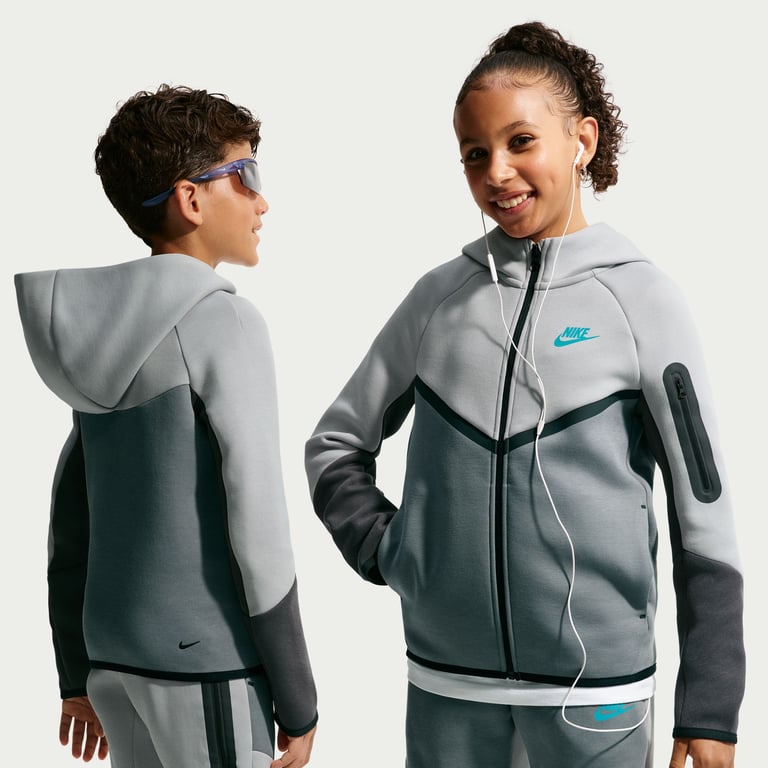 Толстовка Nike Sportswear Tech Fleece (HV5867077) - фото