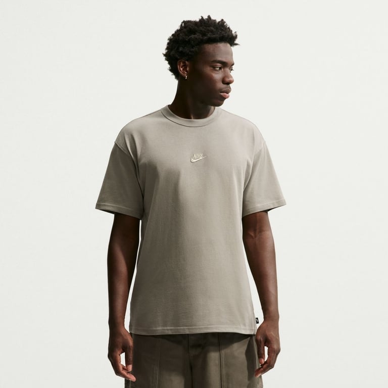 Футболка Nike Sportswear Premium Essentials (IH1121320) - фото